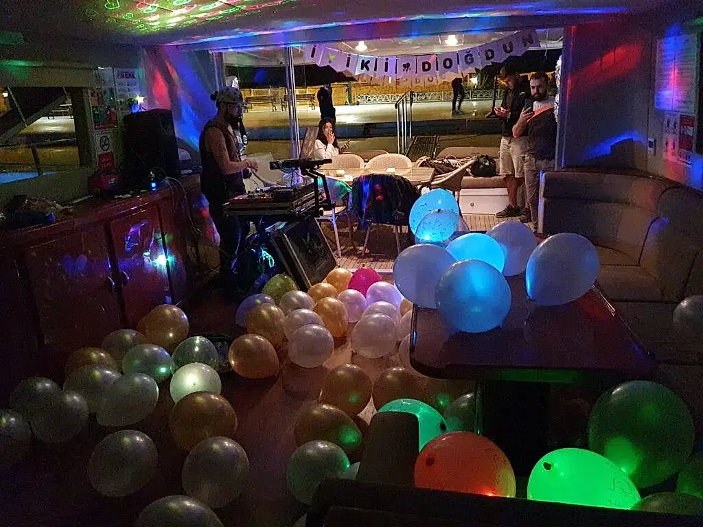 Teknede Doğum Günü